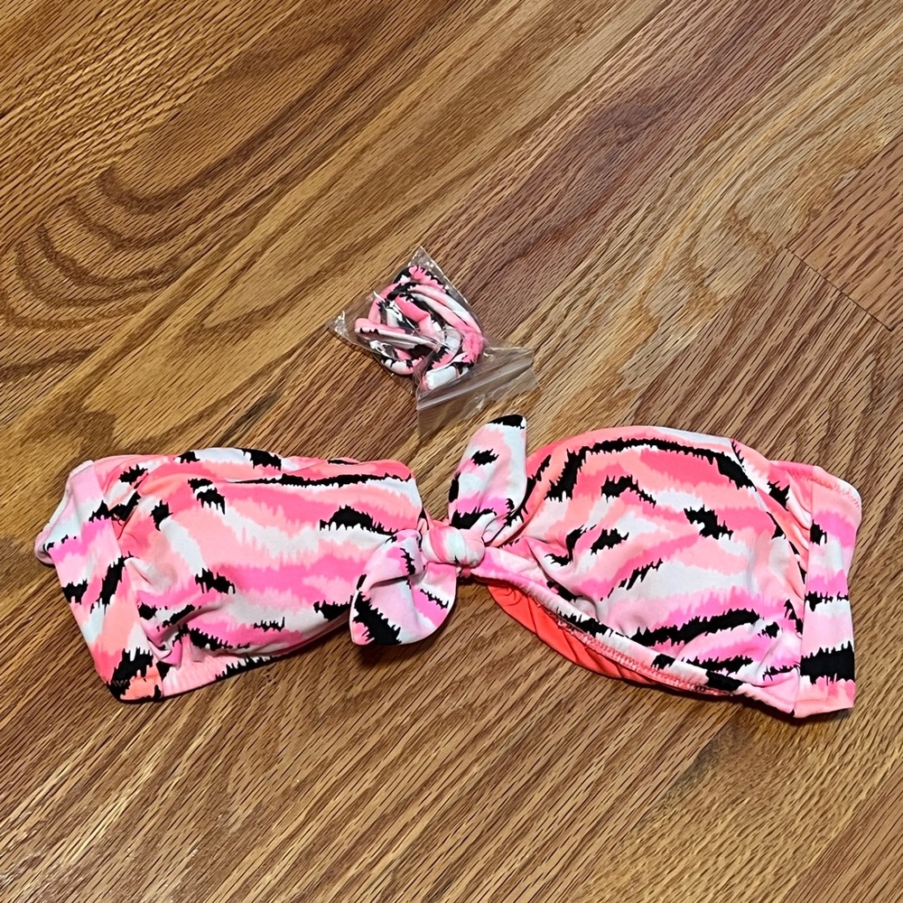 Victoria’s Secret Tropical Bikini Top S